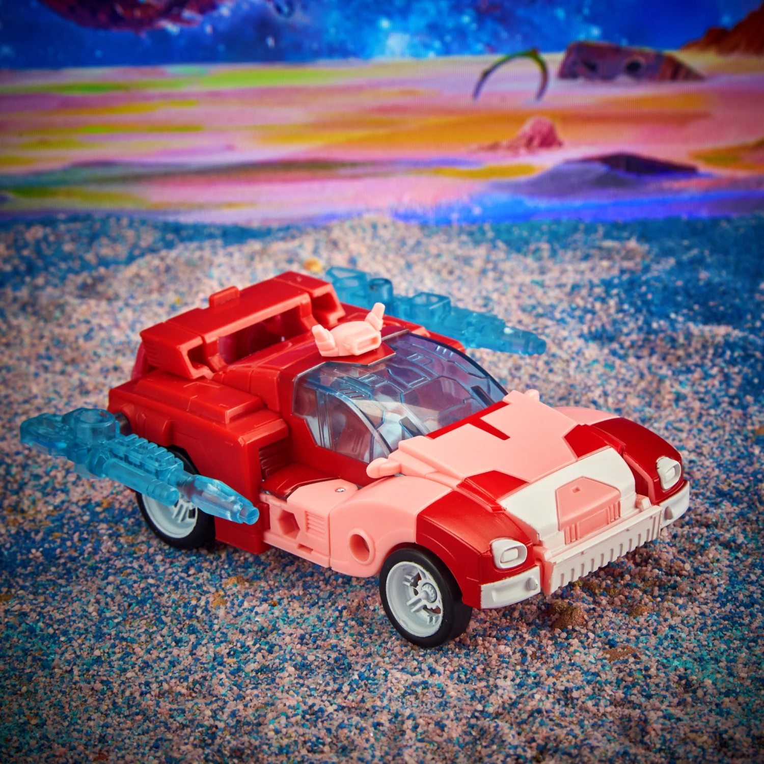 Transformers Generations Legacy Deluxe Elita-1 9 Transformers Generations Legacy Deluxe Elita-1 - Image 9