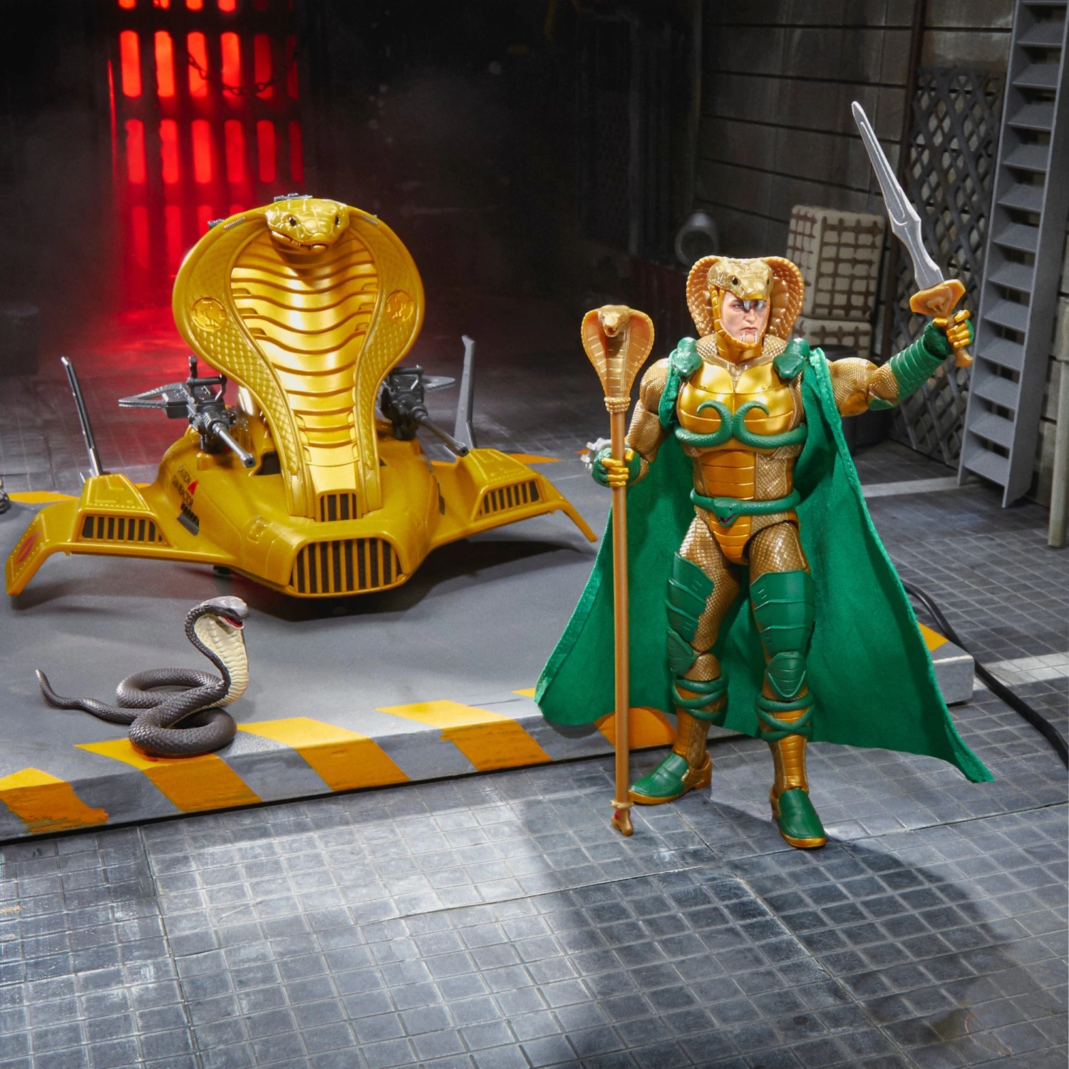 G.I. Joe Classified Series Serpentor & Air Chariot Figure And Vehicle 2 G.I. Joe Classified Series Serpentor & Air Chariot Figure And Vehicle - Image 2