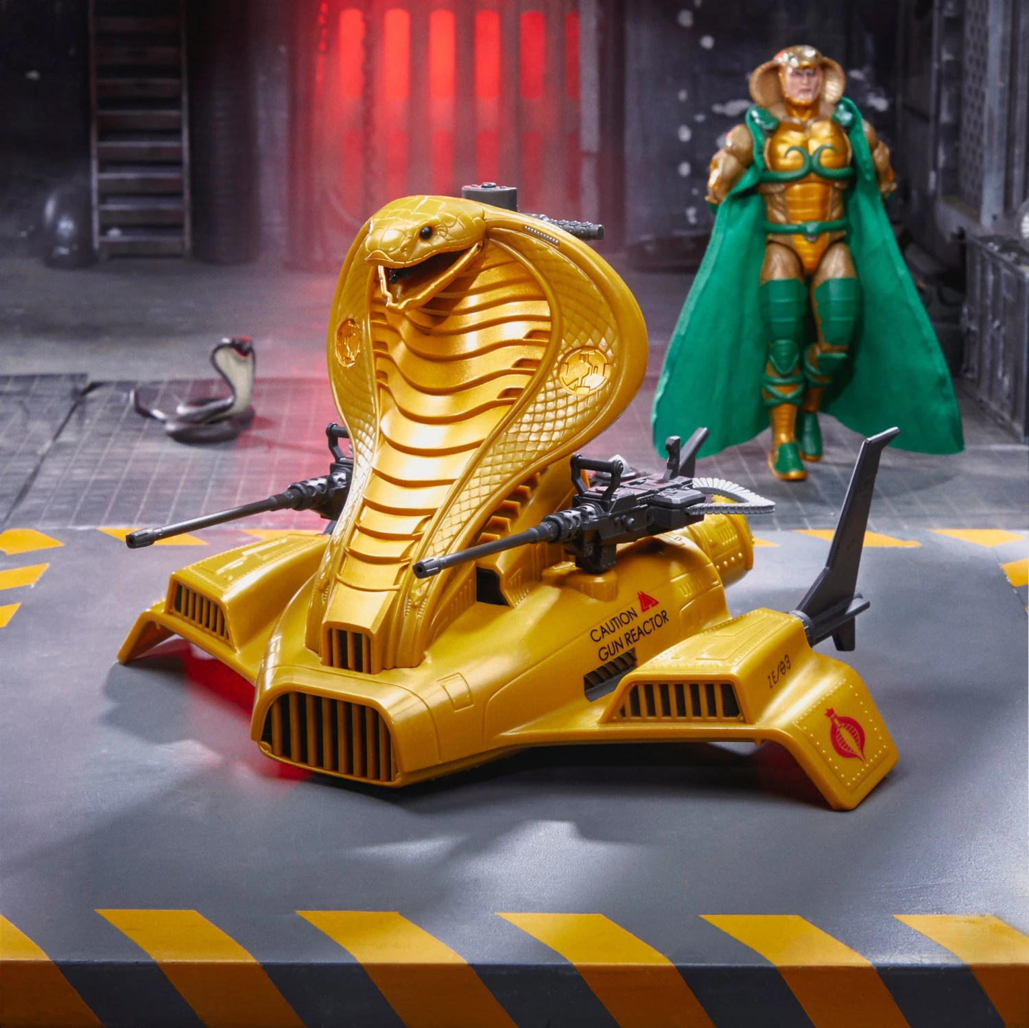 G.I. Joe Classified Series Serpentor & Air Chariot Figure And Vehicle 1 G.I. Joe Classified Series Serpentor & Air Chariot Figure And Vehicle