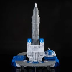 Transformers Generations Selects Titan Class Guardian Robot & Lunar-Tread 24 Transformers Generations Selects Titan Class Guardian Robot & Lunar-Tread -Cheap Hasbro Pulse Store F6940 PROD TRA GEN SELECTS TITAN2 0005 Online 2000SQ