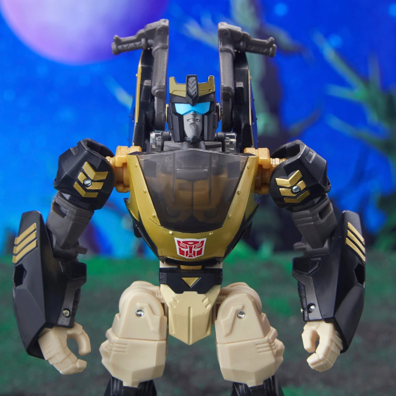 Transformers Legacy Evolution Animated Universe Prowl 9 Transformers Legacy Evolution Animated Universe Prowl - Image 9