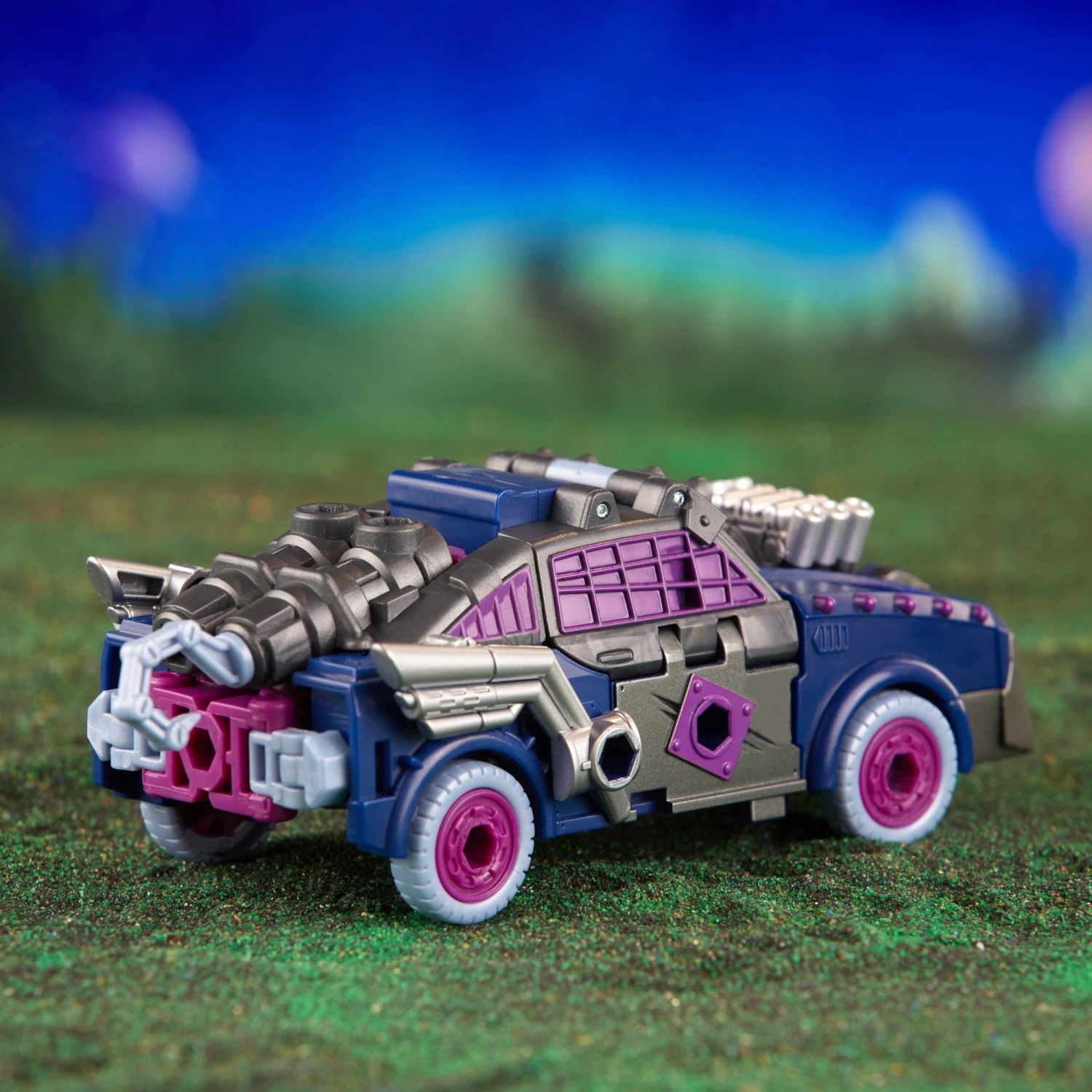 Transformers Legacy Evolution Axlegrease - Presale 6 Transformers Legacy Evolution Axlegrease - Presale - Image 6