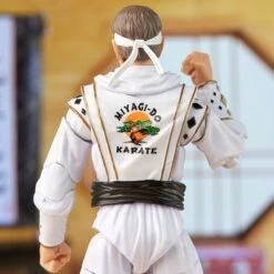Power Rangers Lightning Collection Mighty Morphin X Cobra Kai Daniel LaRusso Morphed White Crane Ranger -Cheap Hasbro Pulse Store F7768 DIO PRG CEDARCITY 0007