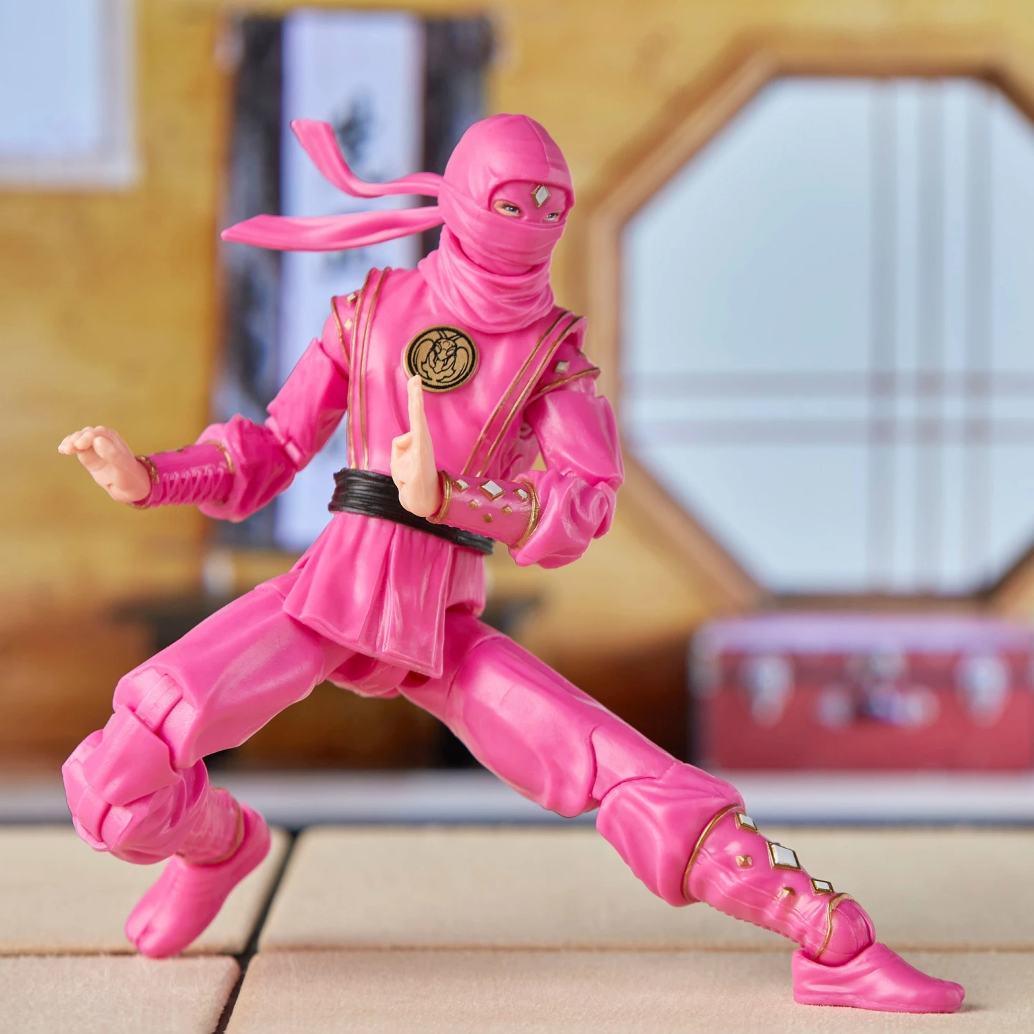 Power Rangers Lightning Collection Mighty Morphin X Cobra Kai Samantha LaRusso Morphed Pink Mantis Ranger 9 Power Rangers Lightning Collection Mighty Morphin X Cobra Kai Samantha LaRusso Morphed Pink Mantis Ranger - Image 9