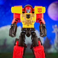 Transformers Legacy Evolution Armada Universe Powerlinx Hot Shot And Armada Universe Jolt -Cheap Hasbro Pulse Store F7828 DIO TRA GEN SDCC DTC 0008 2000px 300DPI