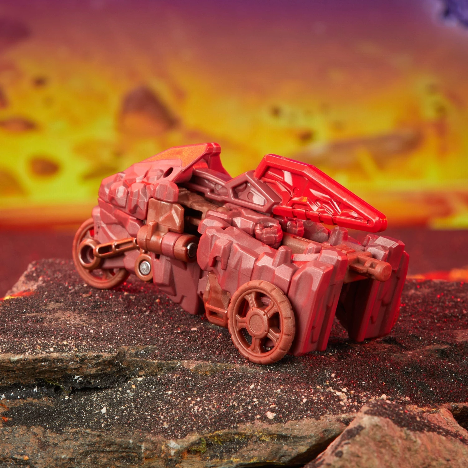 Transformers Legacy United Core Class Infernac Universe Bouldercrash - Presale 7 Transformers Legacy United Core Class Infernac Universe Bouldercrash - Presale - Image 7